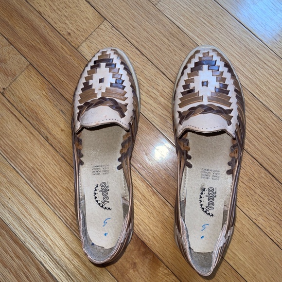 Woven Mexican Slip on shoes - Picture 2 of 4